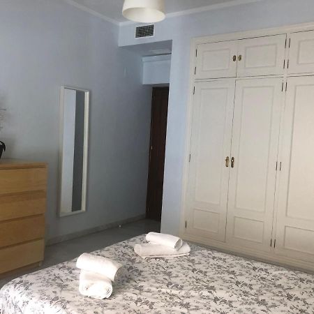 Santa Ana - Palacio Del Infantado Sevilla Eksteriør billede